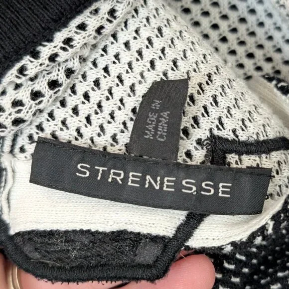 Strenesse B&W Knit Short Sleeve Dress - Picture 8 of 9